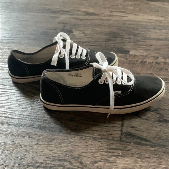 Vans Shoes - Vans low profile sneakers